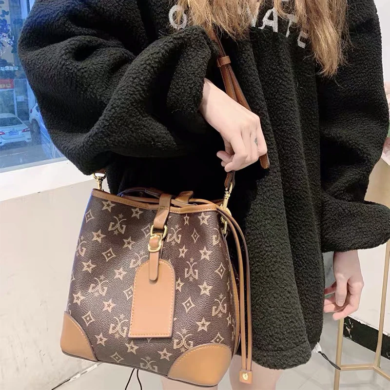 Classics Luxury Vintage Designer Babel Pinkors Printed Leather Retro Bucket Tote Bags For Women Two Size Shoulder Handbag