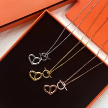 

2021 Trend Hot Brand Pig Nose Button Heart Necklace Length 43cm Three Colors Fashion Banquet All-match Jewelry Diamond