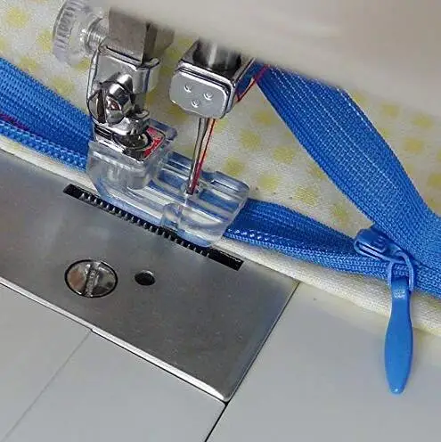 

Invisible Zipper Foot (Adjustable), Low Shank #941100000