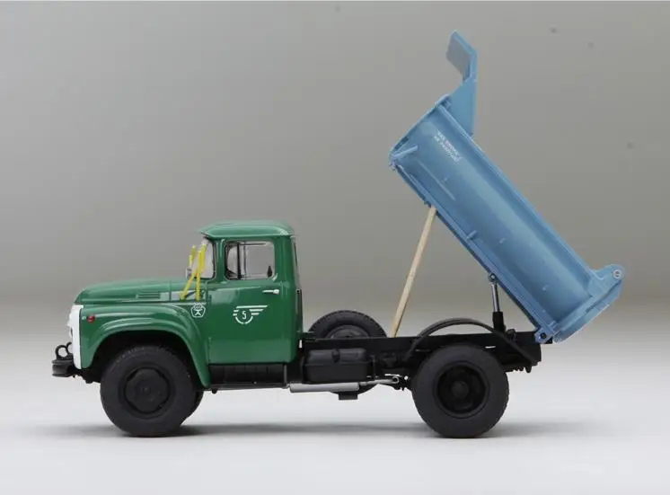 1:43 модель самосвала из сплава ZIL555 автомобиля с высокой симуляцией скольжения