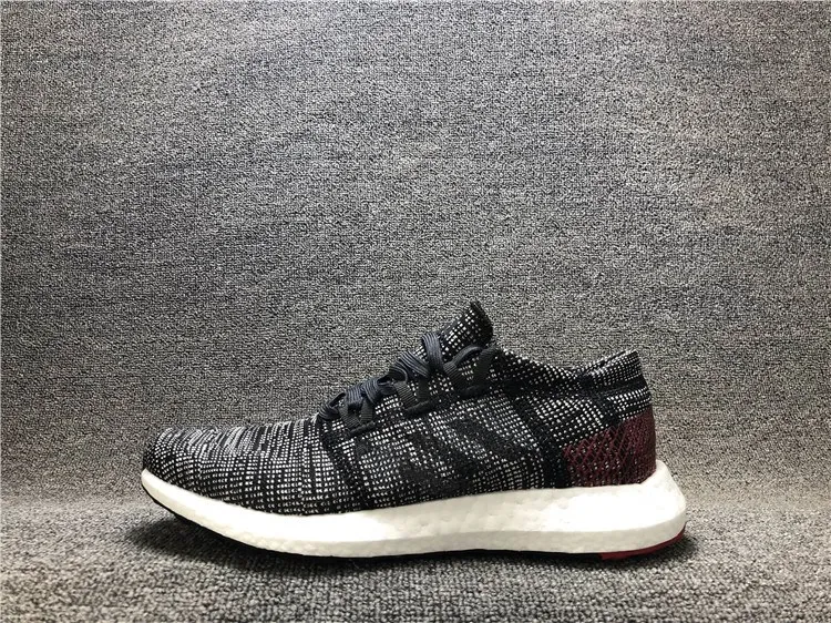

2019 Triple Black White Blue grey Running shoes for men and women High Quality White and Black Sports Shoes size 35-45