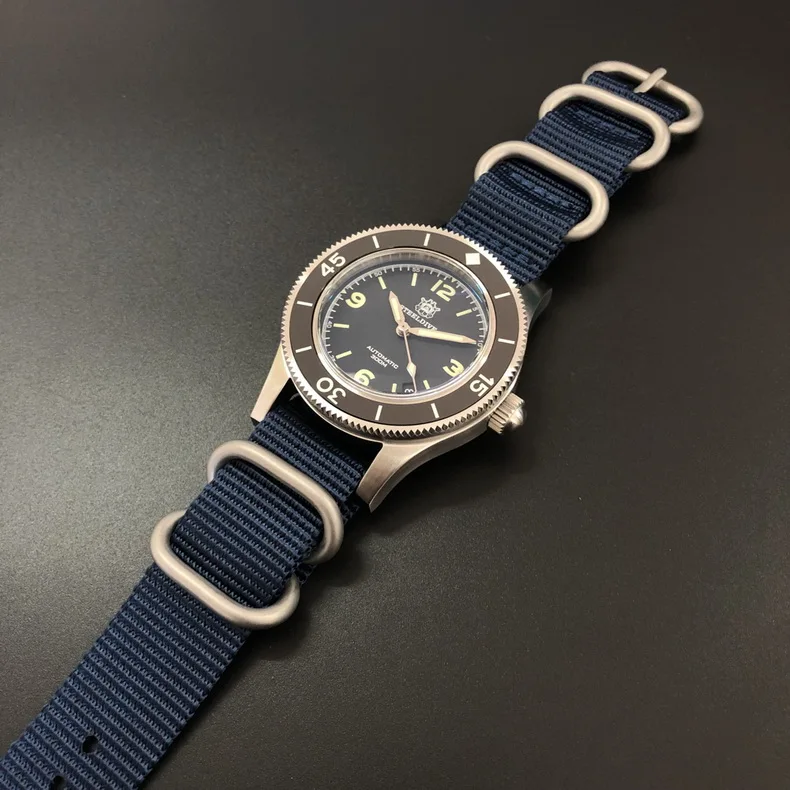 steeldive watch 38