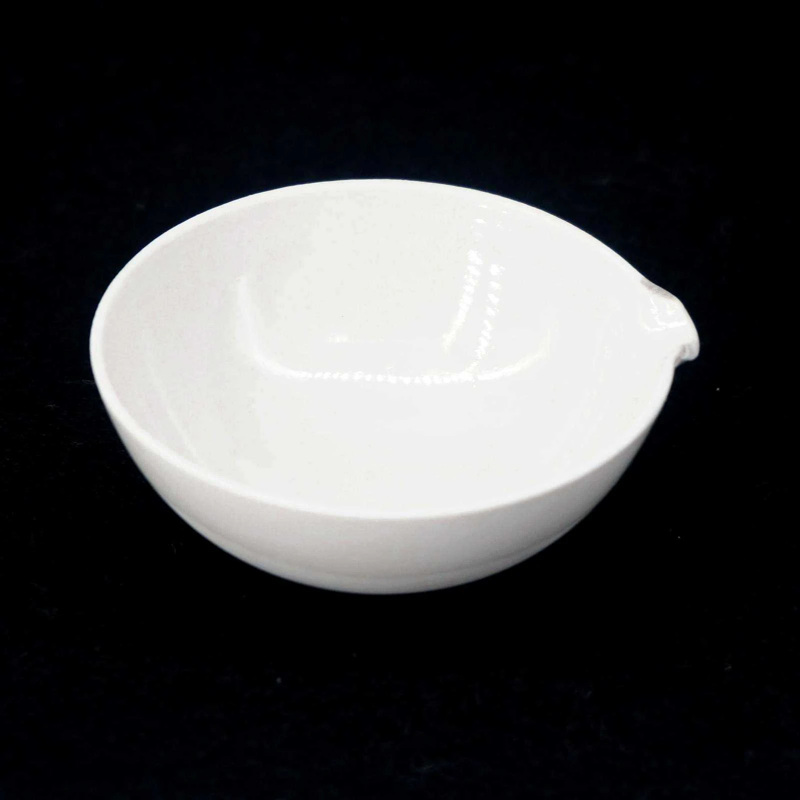 500ml Ceramic Evaporating Dish Round Bottom With Spout For Chemistry