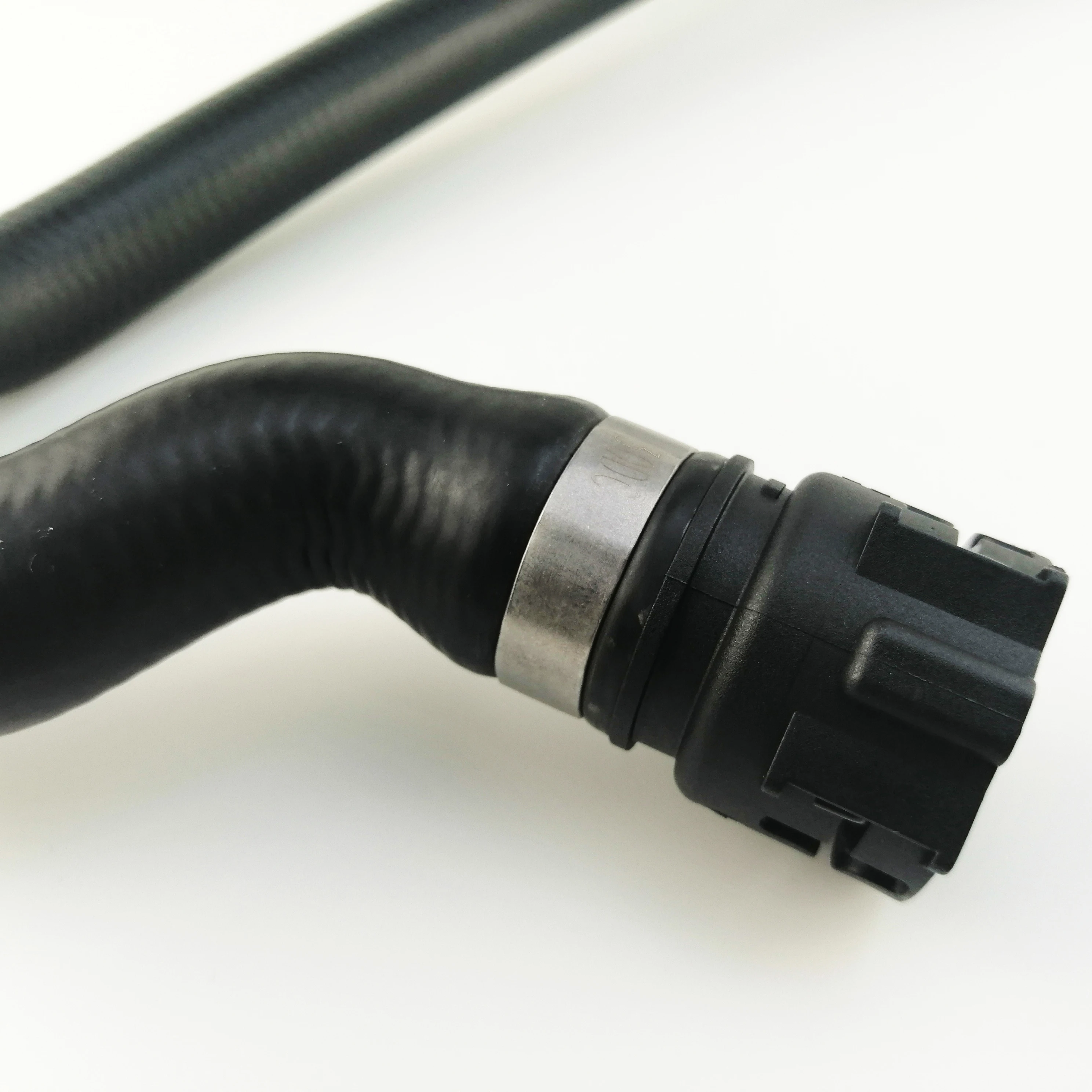 Other Parts & Accessories Top Inlet Heater Core Hose Water For BMW F07 F10 F11 F18 520Li 525Li