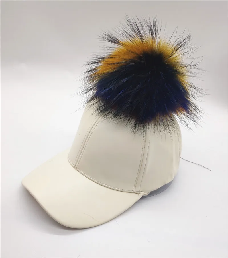 beige Новинка, женская шапка со съемным натуральным мехом енота, с помпонами, Snapback, осенняя, для взрослых, для мужчин, повседневная, искусственная кожа, бейсболка - Цвет: beige