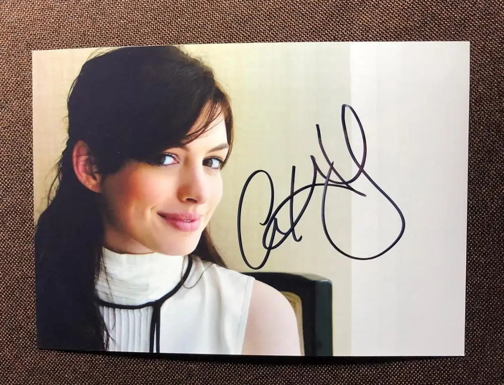 Ручной подписанный Anne Hathaway фото с автографом 5*7 автограф 112019P6