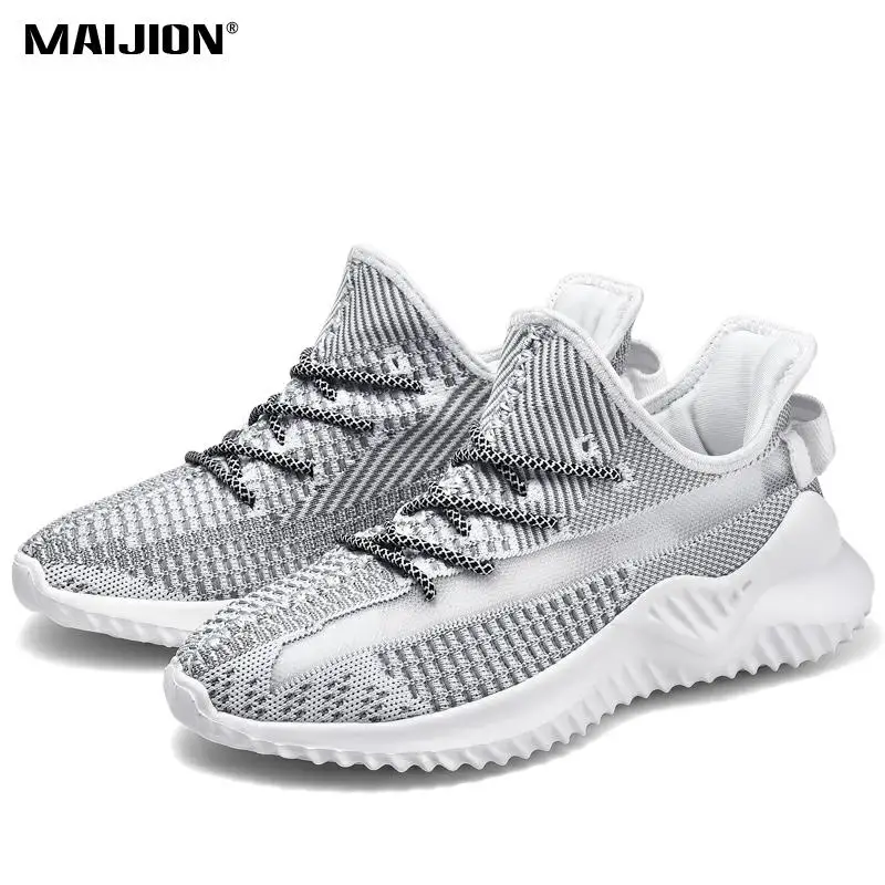

Comfortable Mans Light Breathable Sneakers Lace-Up Non Slip Fashion Reflective Shoelaces Sport Shoes