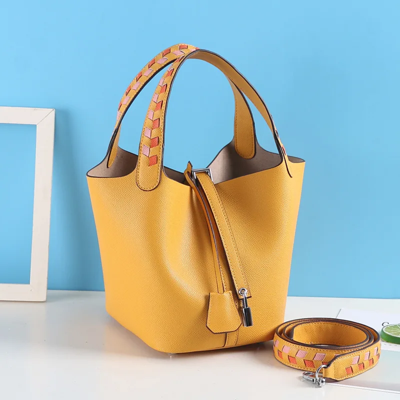 

Hand woven vegetable basket bag new leather palm print bucket bag shoulder diagonal female steamed stuffed bun mother bag