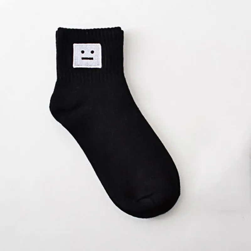 Модные короткие носки для малышей в стиле Харадзюку корейские Kawaii хлопчатобумажные забавные носки с вышивкой, мультяшный Паттен Леон Матильда, детские носки - Цвет: Black face