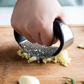 

MDZF SWEETHOME Stainless Steel Garlic Presses Manual Curve Garlic Mincer Chopping Garlic Tools Fruit Vegetable Tools Kitchen Gad
