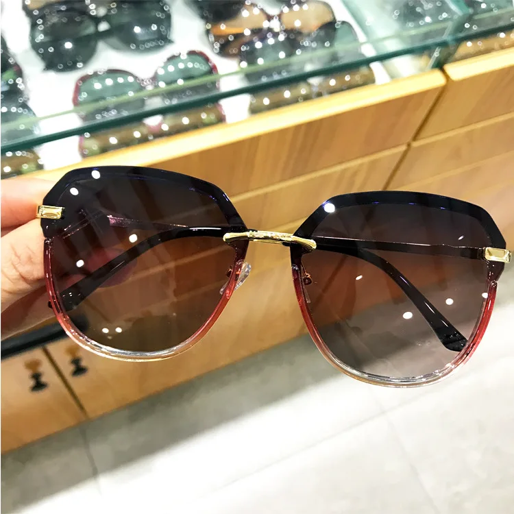 Pink Women Sunglasses Alloy Overszie Big Frame Square Sun Glasses Ladies Fashion Luxury Brand Gradient Yellow Shades FML