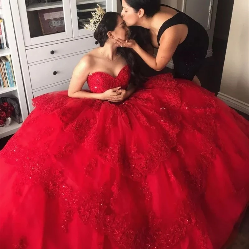 Red Sweetheart Quinceanera Dresses 2021 Sleeveless Lace Appliques Sequined Princess Pageant Party Sweet 16 Ball Gown Backless
