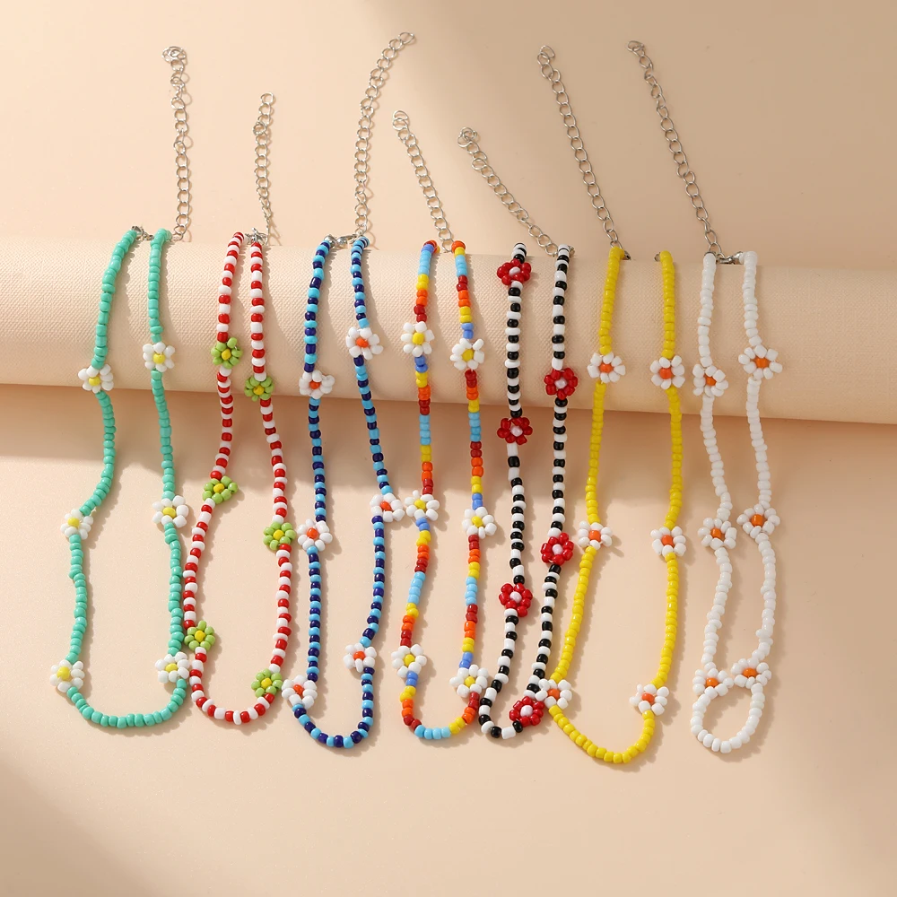 2021 New Lovely Daisy Flower Colorful Beads Pearl Clavicle Choker Necklace for Women Girls Spring Summer Jewelry Wholesale