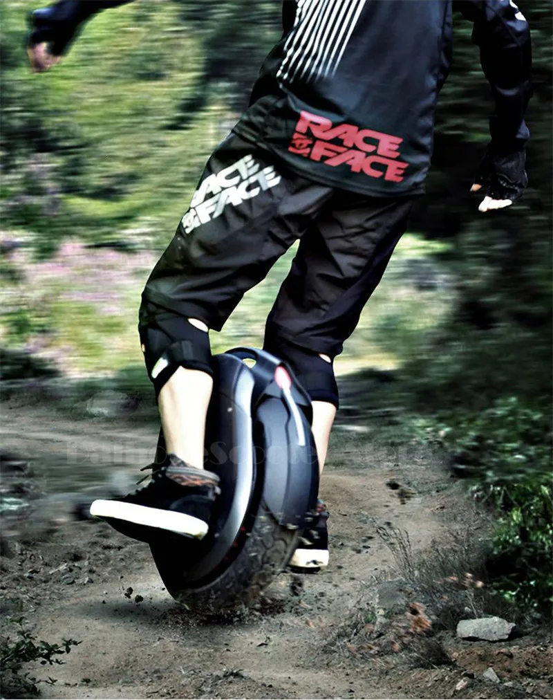 Ninebot One Z10 Powerful Electric Unicycle with Trolley Handle Self Balancing Scooters 45KMH 1800W with Bluetooth Smart APP     (6)