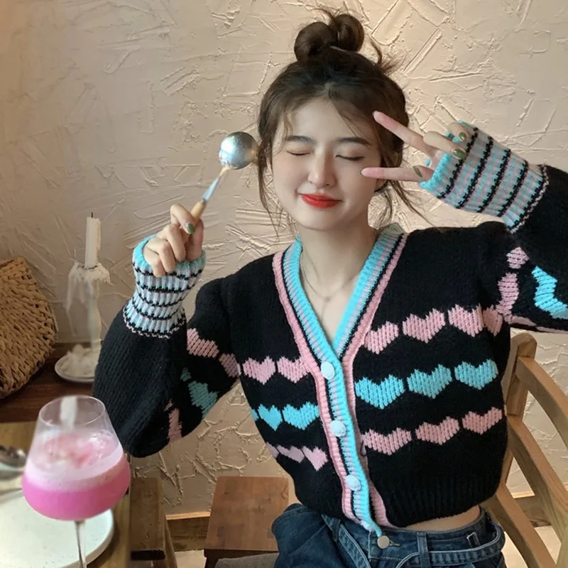 

Женский однобортный Укороченный кардиган с рукавами-фонариками и сердечками