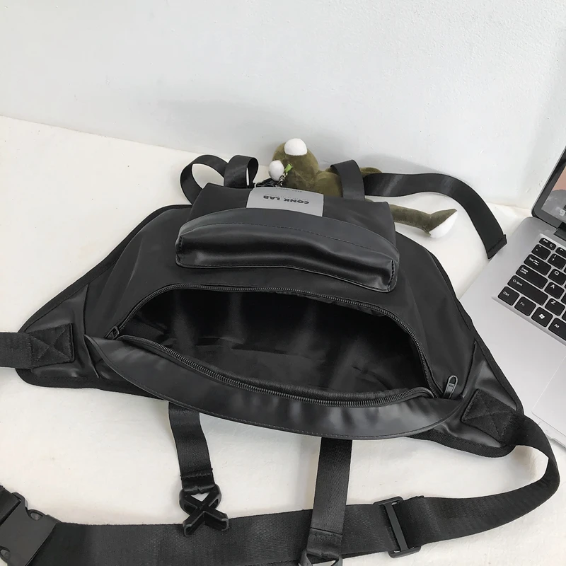 CH8863 Z Sling Bag