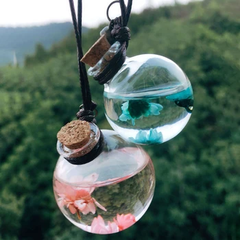 

Car Hanging Perfume Pendant With Flower Fragrance Air Freshener Glass Bottle For Essential Oils Diffuser Automobiles Ornaments
