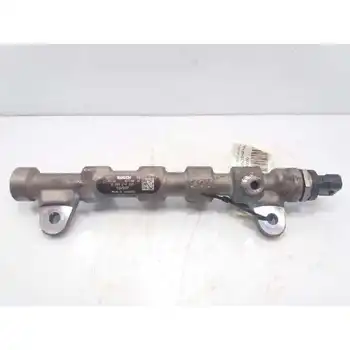 

0445214221 55576177 ramp Injector Opel Astra J Lim. Cosmo