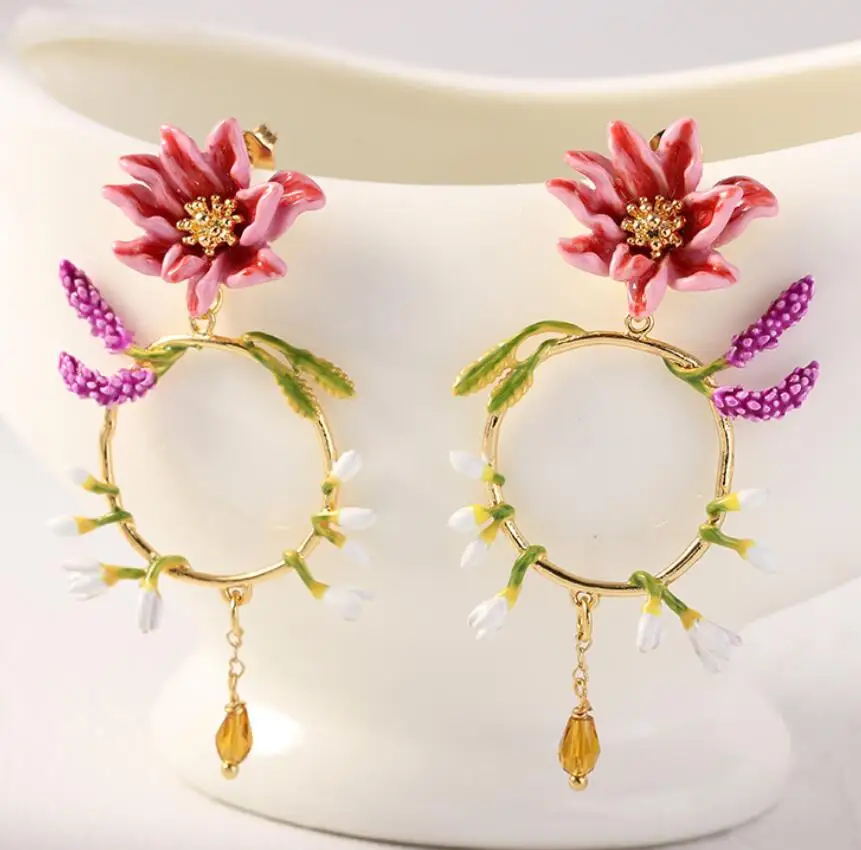 

CSxjd Enamel Glaze oriental rose flower ladybug fan-shaped back-mounted earrings