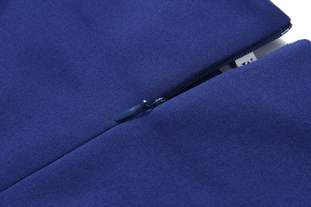 AM403