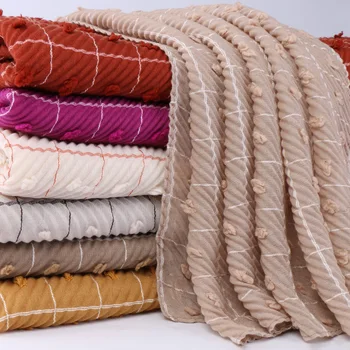 

2019 Fashion Plaid Pom Pom Viscose Shawl Scarf Women Plain Wrinkle Long Soft Wrap Pashminas Stole Bufandas Muslim Hijab 210*85Cm