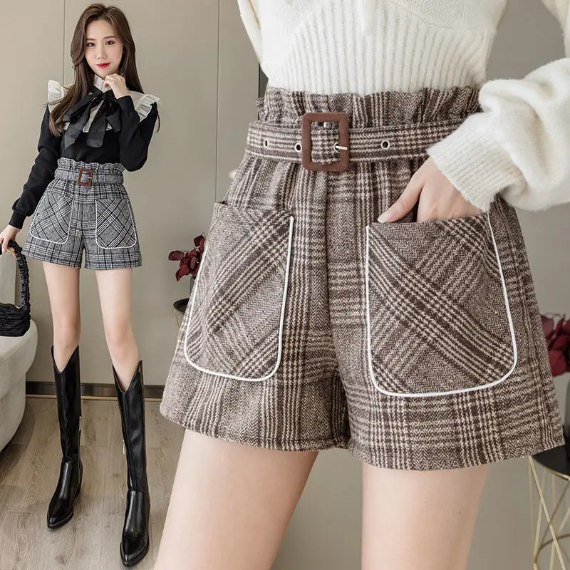 

Autumn shorts women wear new autumn and winter high waist versatile loose check winter boots pants woollen broad leg pants