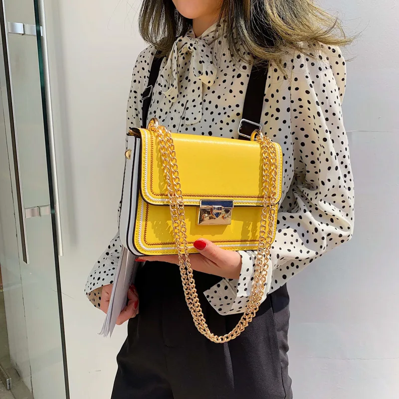 

New texture bag on ins 2019 new pig nose lock embroidered thread chain leisure slanted small square bag