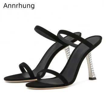 

Crystal Kitten Heel Slippers Women One Strap Catwalk Shoes Sexy Open Toe Thin High Heels Rhinestone Suede Patent Leather Slides