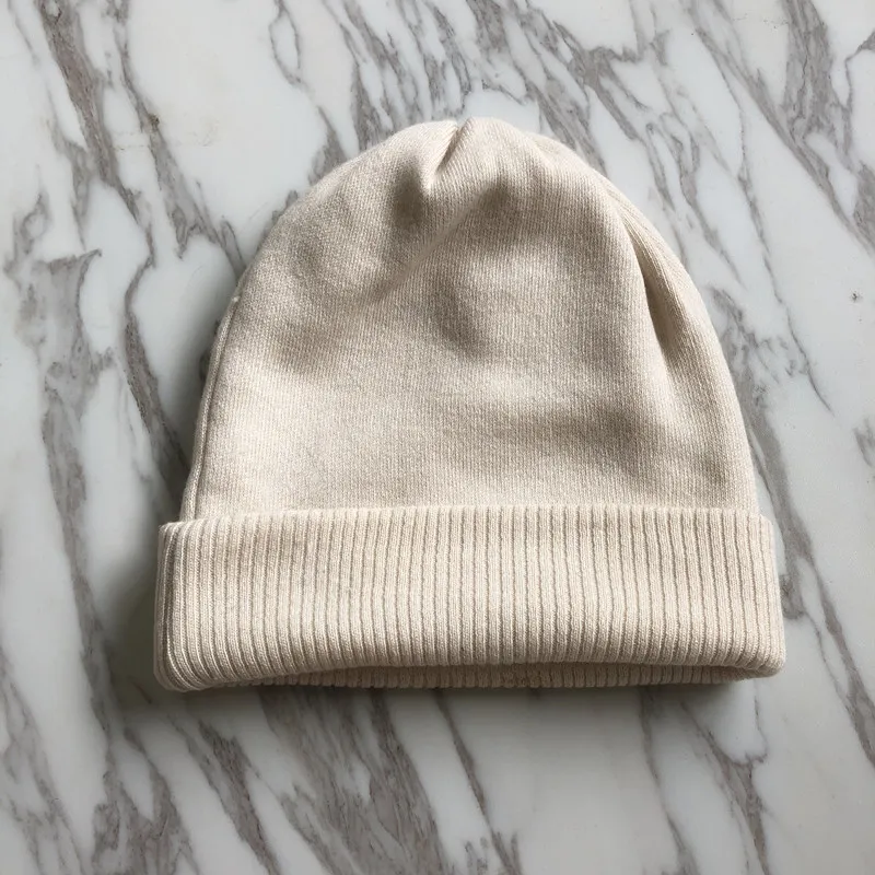 Beige Вязаная Шапочка для малышей на весну для Для женщин часы Кепки уплотненные шерстяные вязаные Skullies Кепки зима-осень Шапки для Женский двойной Слои - Color: Beige