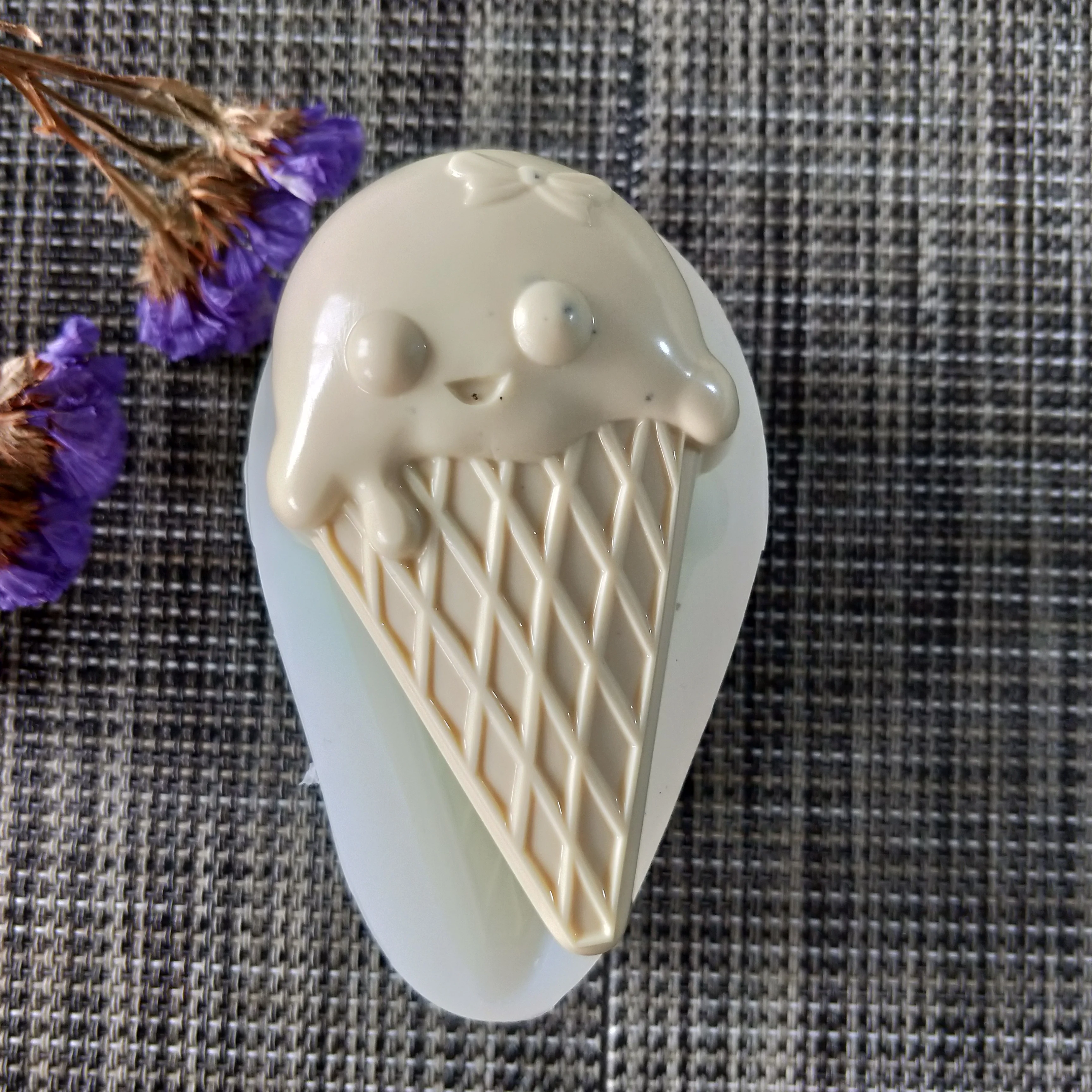 

QT0153 PRZY Lovely ice cream silicone mold soap mould handmade soap making molds candle silicone mold resin clay moulds