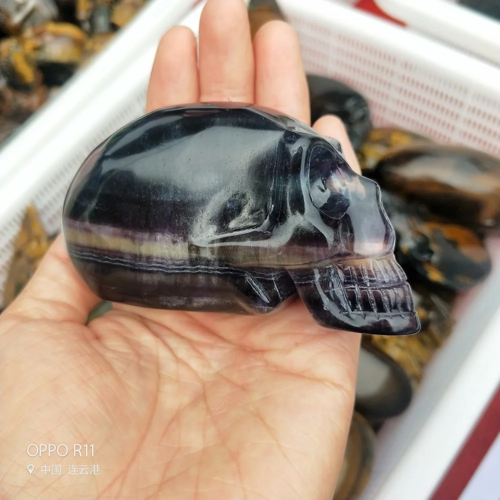 Particular Natural Minerals Fluorite Skull Quartz Crystal Hands Carved Skull Natural Quartz Stone