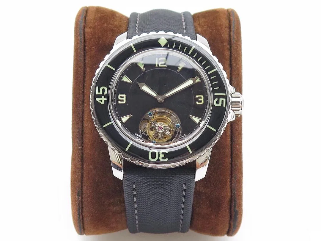 WG10377 Mens Watches Top Brand Runway Luxury European Design Automatic Mechanical Watch