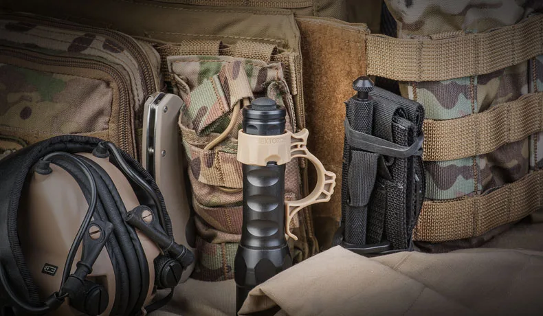 FR-1 Tactical Flashlight Ring-1 (1)