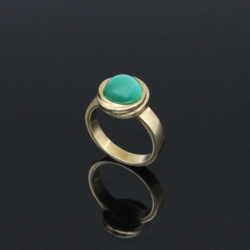 

New Design Punk Green Stone Rings For Women Statement Stainless Steel Gold Color Green Glass Ring For Women Fashion Jewelry