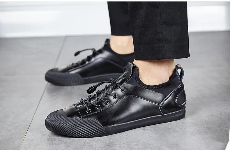 New Men's Leather Casual Shoes Men's British Style Designer Shoes Elastic Band Moccasins Men Loafers Sneakers Black Silver