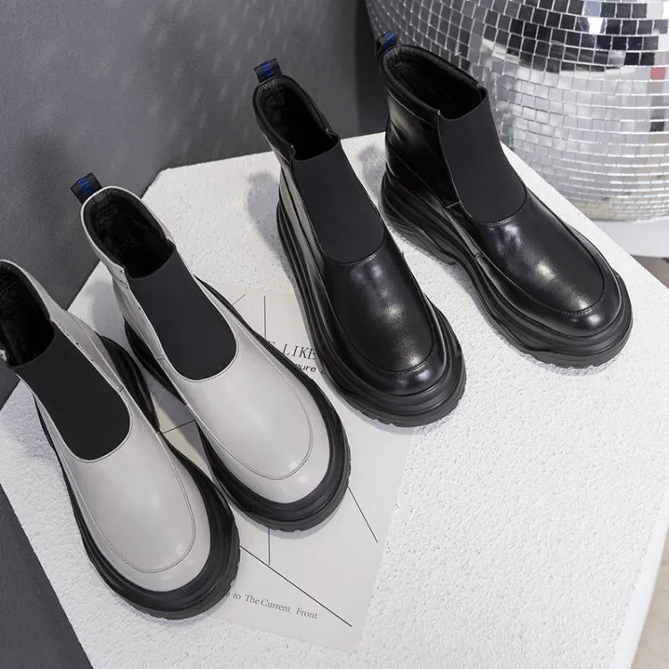 

2019 Korea Women Boots Waterproof Shoes Woman Water Shoes Rubber Slip On PU Leather Boots Patchwork Fashion