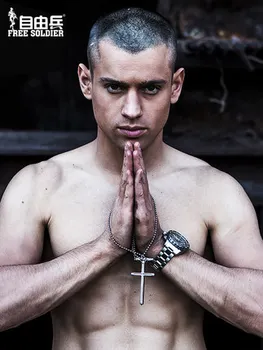 

Outdoor EDC Defensive Cross Portable Tactical Defense Necklace Military Fan Woman Anti-wolf Tool Broken Window Small Tool