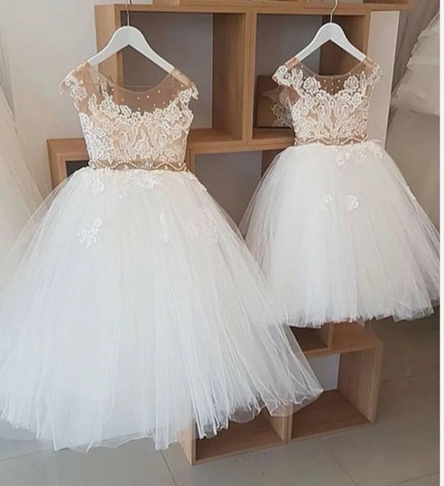 

Sheer Scoop Neck Lace Tulle A Line Flower Girls Dresses For Wedding Party Kids Children Little Bride Primera Comunion Dress