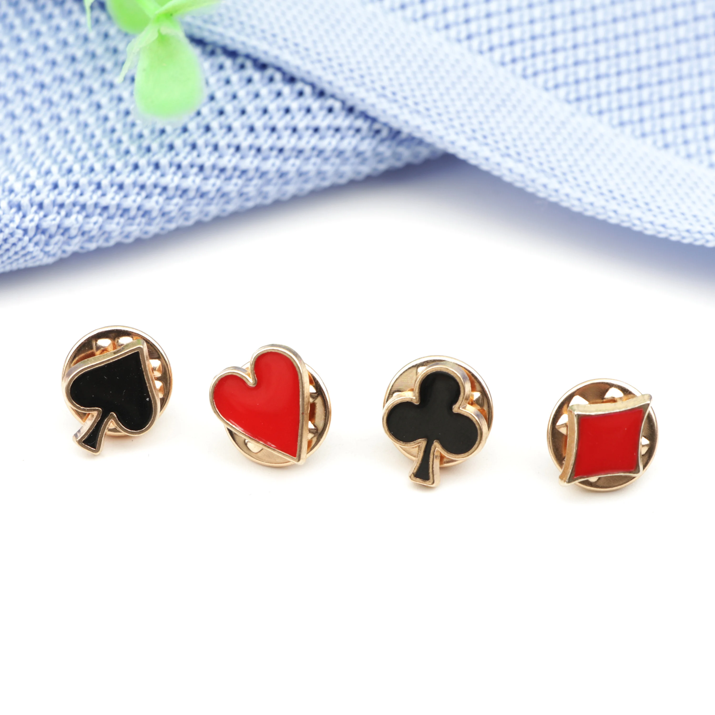 Set of 4pcs Novelty Popular Poker Themed Lapel Pin for Women Men Suit