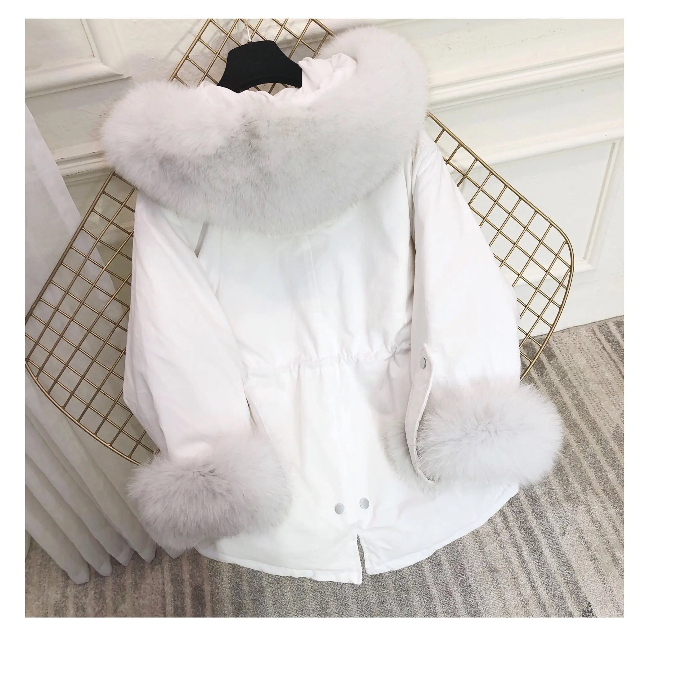 Модная парка Женская пуховая куртка с капюшоном из лисьего меха Корейская свободная Регулируемая талия короткая зимняя верхняя одежда теплые толстые женские пальто