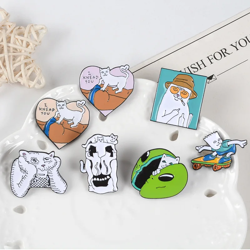 

Brooch Cartoon Creative Cheap Cat Series Heart Avocado Skateboard Skull Chewing Tobacco Funny Oil Drop Brooch