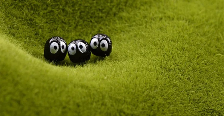 100PCS Spirited Away Miniature Figurines Toys Cute Lovely Model Kids Toy 1CM PVC Japan Anime Children Action Figure