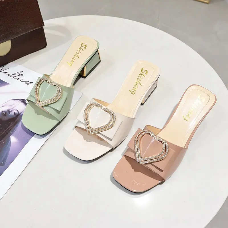 

New Arrival Women Slippers Love Patent leather Square Toe Flats Flip Flops Rhinestones Ladies Slides Summer Women Shoes Zapatos