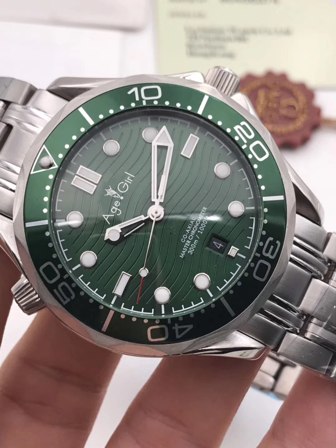

Luxury Brand New Men Automatic Mechanical Silver James Bond 007 Green Ceramic Bezel Crystal Sapphire Watch Luminous Sport AAA+