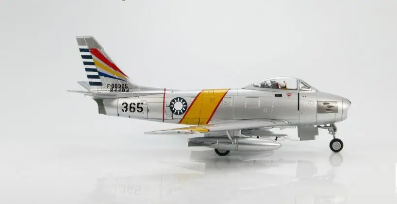 Хобби мастер Североамериканская F-86F Sabre 24494 11th BG ROCAF Hsin Chu 1958 1/72 литье под давлением модель самолета