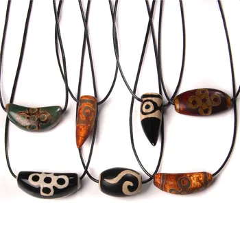 Gree Moon Shape Dzi Agat Necklace Women Elegant Vintage Bronze Tibetan Agat Beads Collar Men Black Leather Choker Birthday Gift