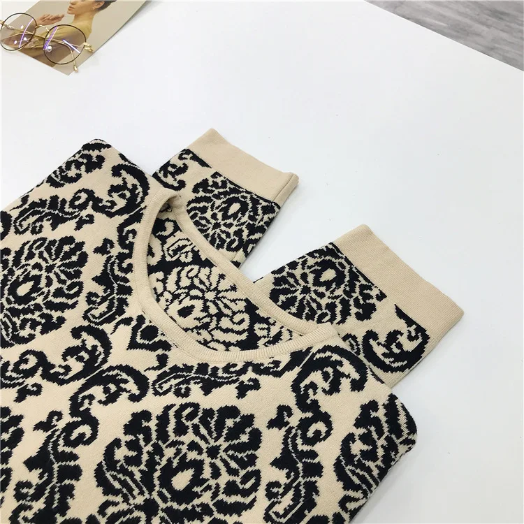 12752770896_421263737