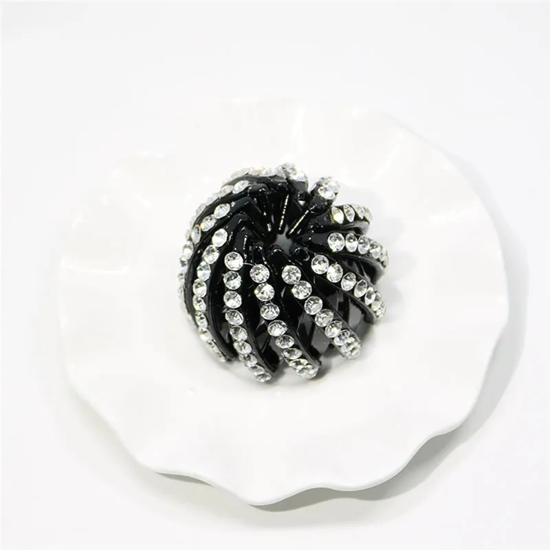 256001_no-logo_256001-1-05