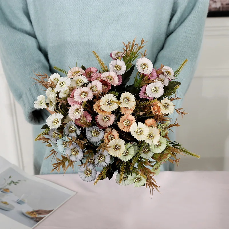 Шелковые ромашки окно зелень искусственная Осеннее украшение для стола