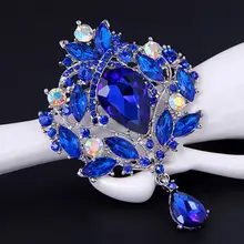 

Brooch Water Drop Shiny Rhinestone Rust-resistant Alloy Elegant Clothes Brooch Pin for Banquet